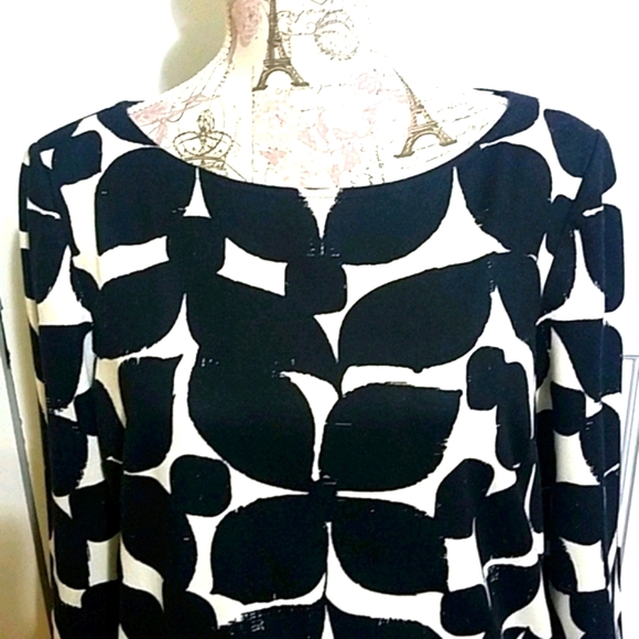 London Style Dress - Picture 2 of 5